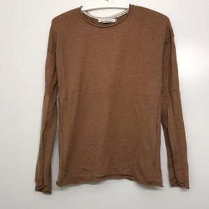 H&M light sweater.
